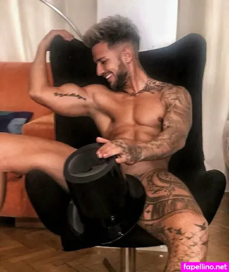 Leon Giok OnlyFans Thumbnail #qxgjFWgu9Q