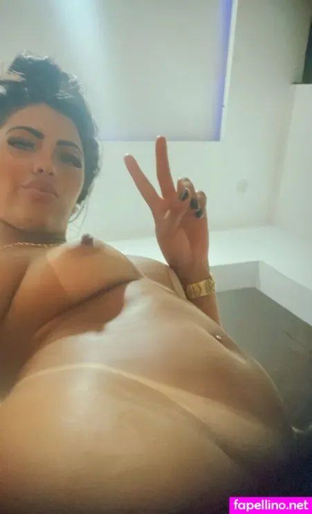 Leona Manoella OnlyFans Thumbnail #0yRW4UAfCm