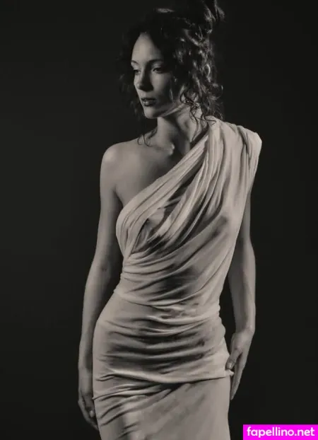 Leona Sly OnlyFans Thumbnail #DK3E6Dln7m