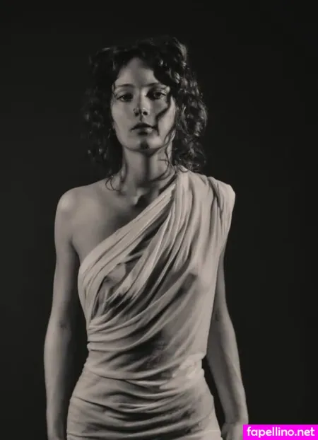 Leona Sly OnlyFans Thumbnail #GrnKm2Ulwm