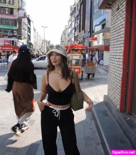 Leonaankj OnlyFans Thumbnail #cftM2PMLlB