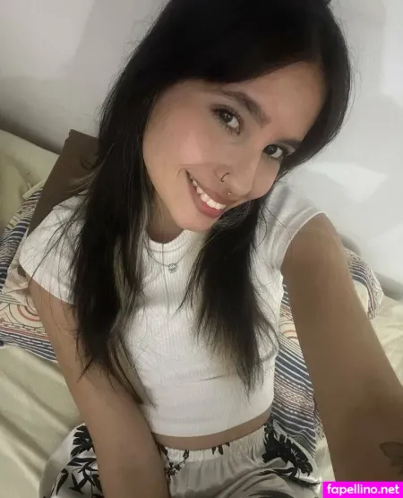 Leonagrey OnlyFans Thumbnail #8LOb8nhvNM