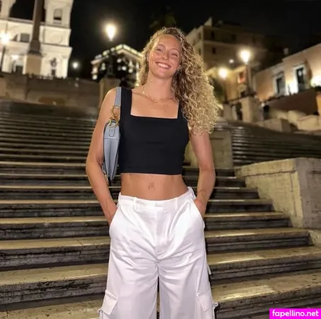 Leonie Beck OnlyFans Thumbnail #6APAqHJh4c