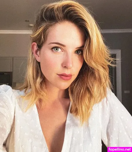 Leonie Brill OnlyFans Thumbnail #YP6E9NjBBq