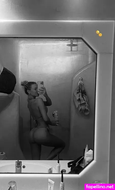 Leonie Brrr OnlyFans Thumbnail #zv5P52I0y0