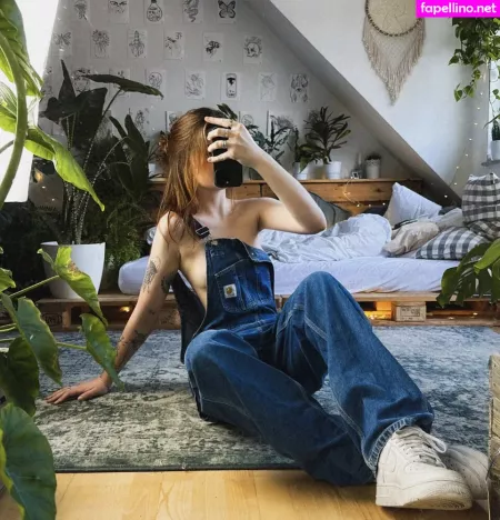 Leonie Busse OnlyFans Thumbnail #056R1lYkkj