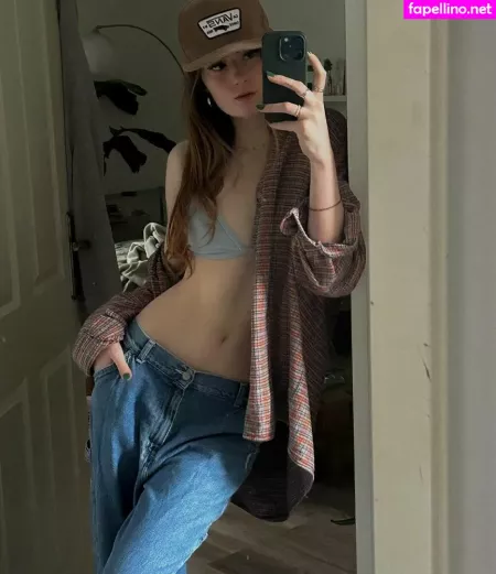 Leonie Busse OnlyFans Thumbnail #2utTjJyBPg