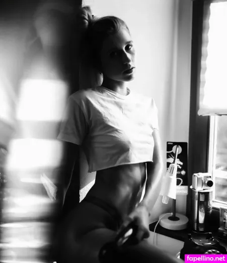 Leonie Christine OnlyFans Thumbnail #8XLJOyN972