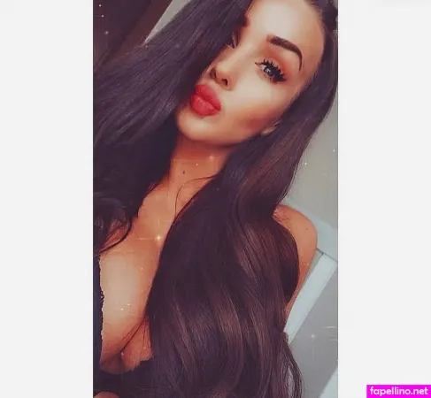 Leonie Schnbck OnlyFans Thumbnail #YUWiq7QVrn