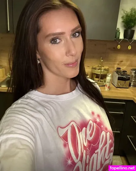 Leonie Schwarz OnlyFans Thumbnail #WHROPR7QO1
