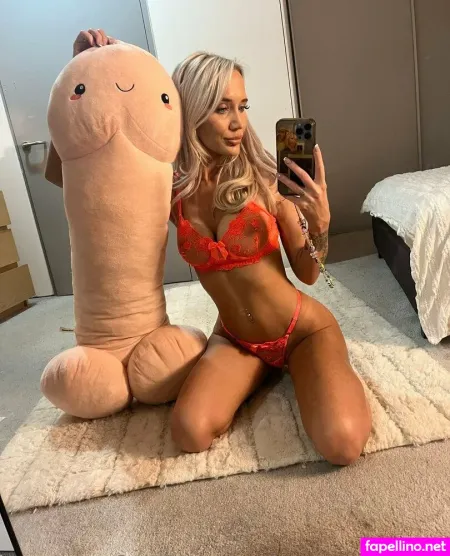 Leoniemcsorleyx OnlyFans Thumbnail #MDxSzyS6rJ