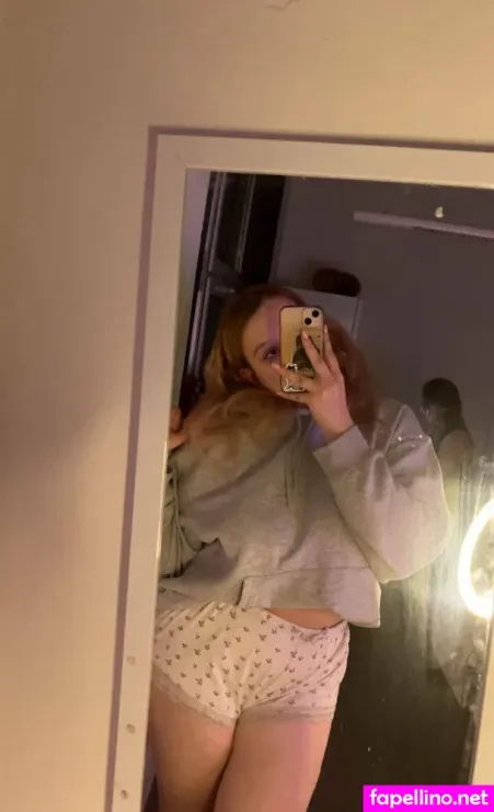 Leonierdbeer OnlyFans Thumbnail #dS6SCZ0zc4