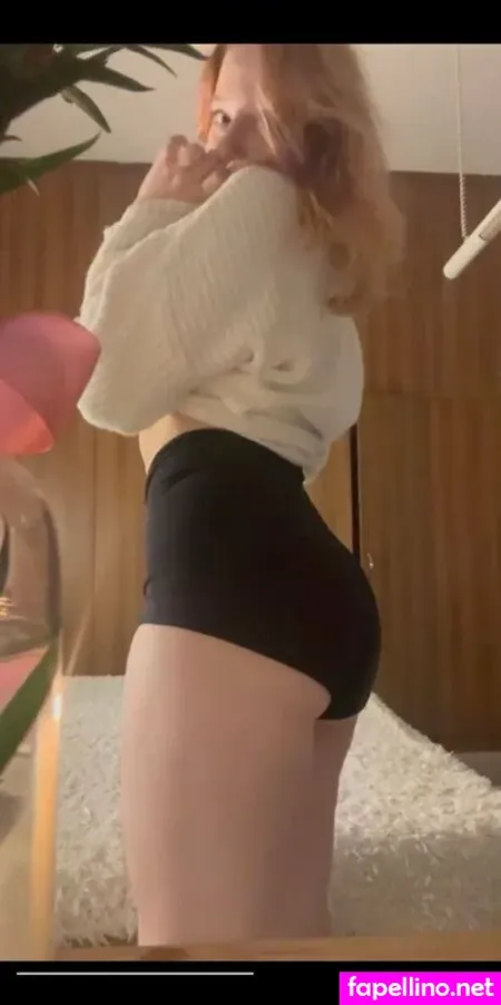 Leonierdbeer OnlyFans Thumbnail #wJIdrJGrwE