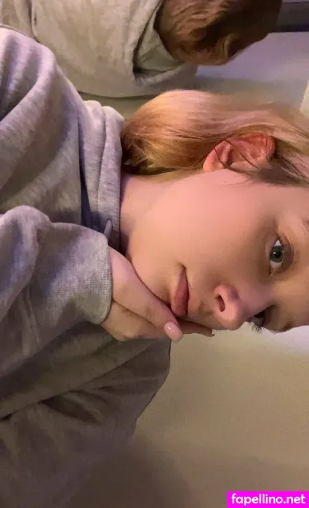 Leonierdbeer OnlyFans Thumbnail #zaQ8DiqVPU