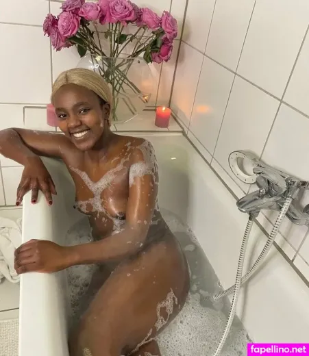 Leoniweber OnlyFans Thumbnail #JHKKMPzzus