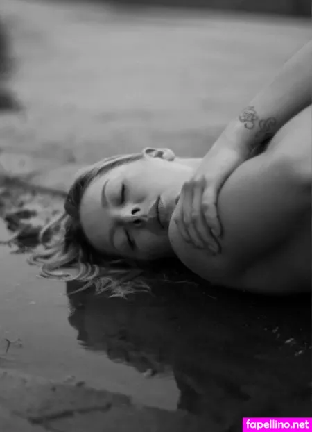 Leonore Bartsch OnlyFans Thumbnail #lUnZwxgzWi