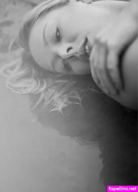 Leonore Bartsch OnlyFans Thumbnail #rNcS47oCpC