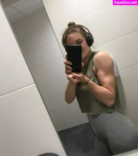 Leonovababy OnlyFans Thumbnail #3EokXiT34j