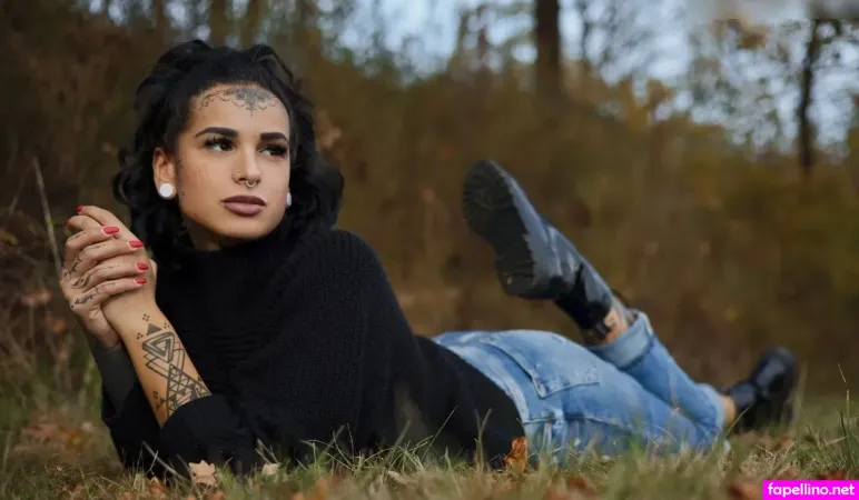 Leontiiine OnlyFans Thumbnail #B3KB9wQmOY