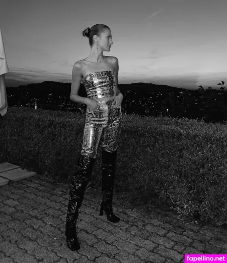 Leony Burger OnlyFans Thumbnail #86fLCDqaxJ