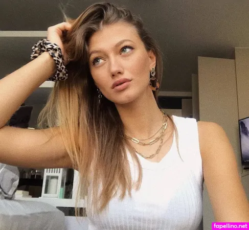 Leony Burger OnlyFans Thumbnail #PzfCCqeHIY