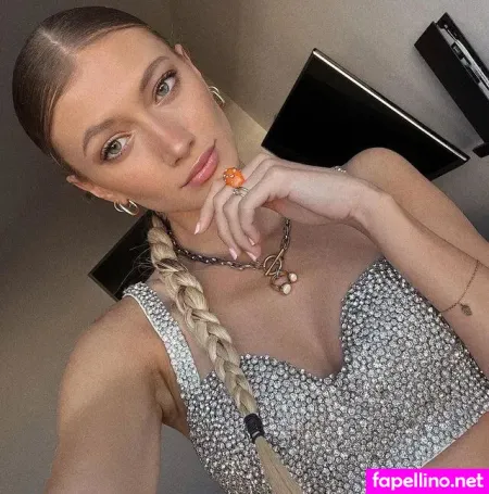 Leony Burger OnlyFans Thumbnail #hFHmzlHrrY