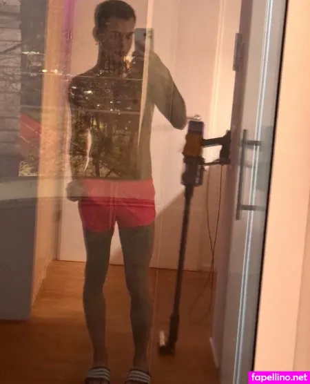 Leotwinkes OnlyFans Thumbnail #2OFv4iiNjd