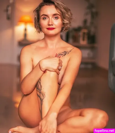 Lera Luneva OnlyFans Thumbnail #c3aDPGo0Hf