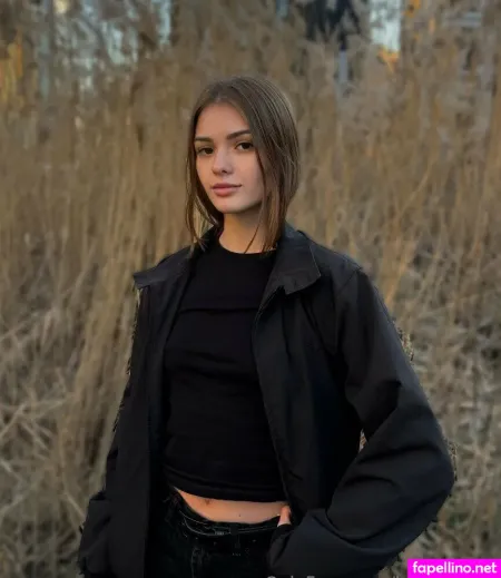 Lera Skyies OnlyFans Thumbnail #U0s3oizYMm