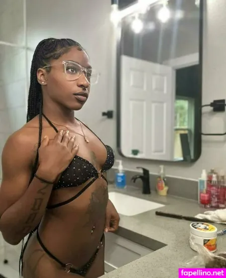 Lesbehonest123 OnlyFans Thumbnail #0aNCHBD2AJ