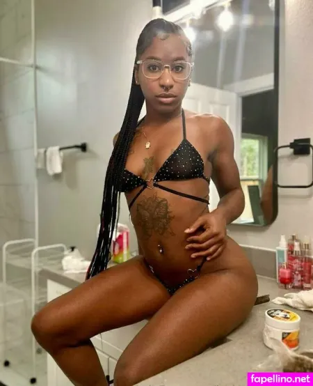 Lesbehonest123 OnlyFans Thumbnail #15Ss63Ji1a