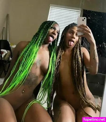 Lesbehonest123 OnlyFans Thumbnail #wZ7oTyKSnv