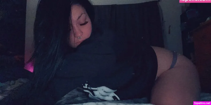 Lesbian93 OnlyFans Thumbnail #9d9qa0ouSJ