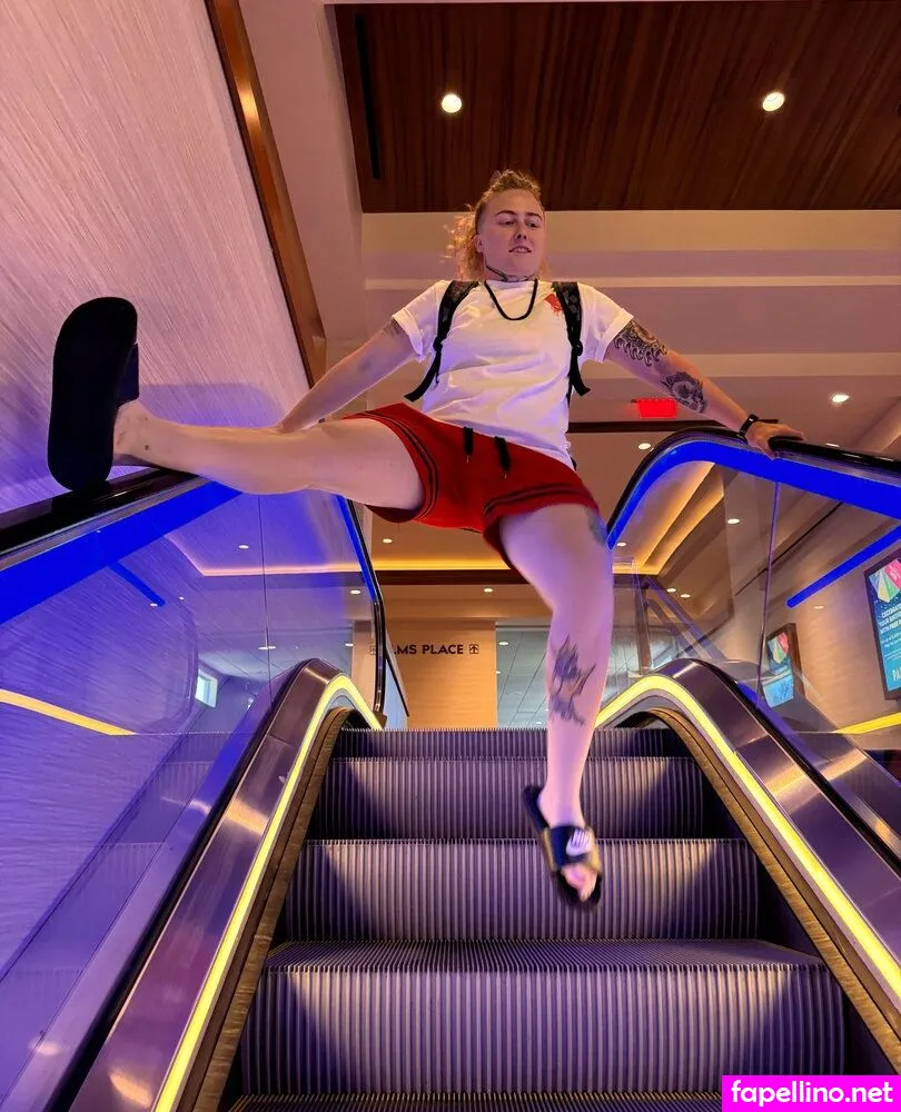 lesbianlounge, thelesbianlounge Nude Leaked OnlyFans Photo #JeSi8q5boK