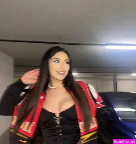 Leshlieguerrero OnlyFans Thumbnail #TxdZAzXy4r