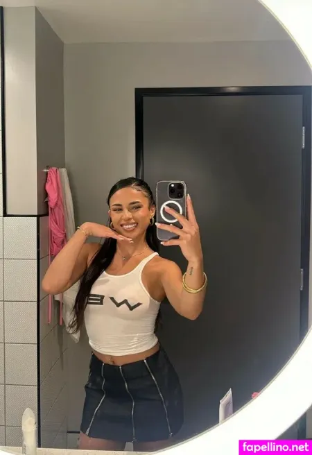 Lesizzl OnlyFans Thumbnail #Ytkz7SO4io