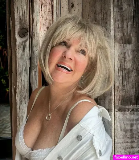 Lesley Banks OnlyFans Thumbnail #lZAC1RqYlw