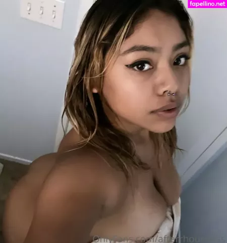 Leslie Luv OnlyFans Thumbnail #iHmktHQaTn