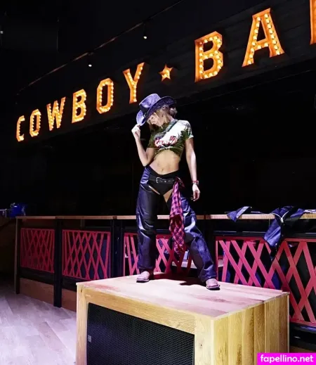 Leslie Machin OnlyFans Thumbnail #m9yBFzDP16