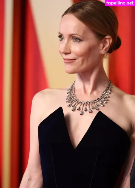 Leslie Mann OnlyFans Thumbnail #2ZKFSgXHxx