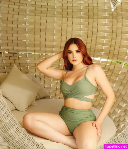 Leslie Pecas OnlyFans Thumbnail #qX61II5Y2C