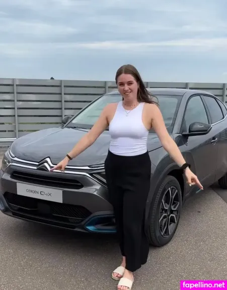 Leslie Schraut OnlyFans Thumbnail #UalrZ11u5Z