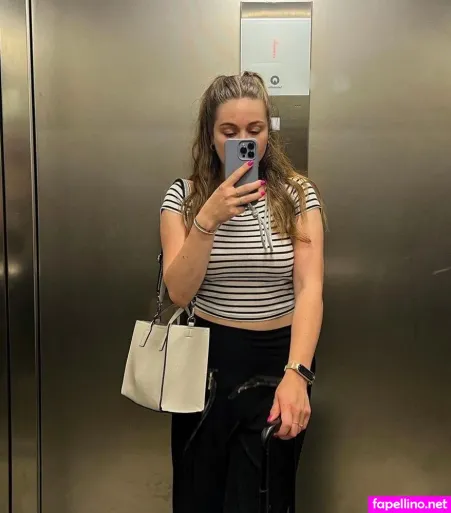 Leslie Schraut OnlyFans Thumbnail #aaQj7gdHPD