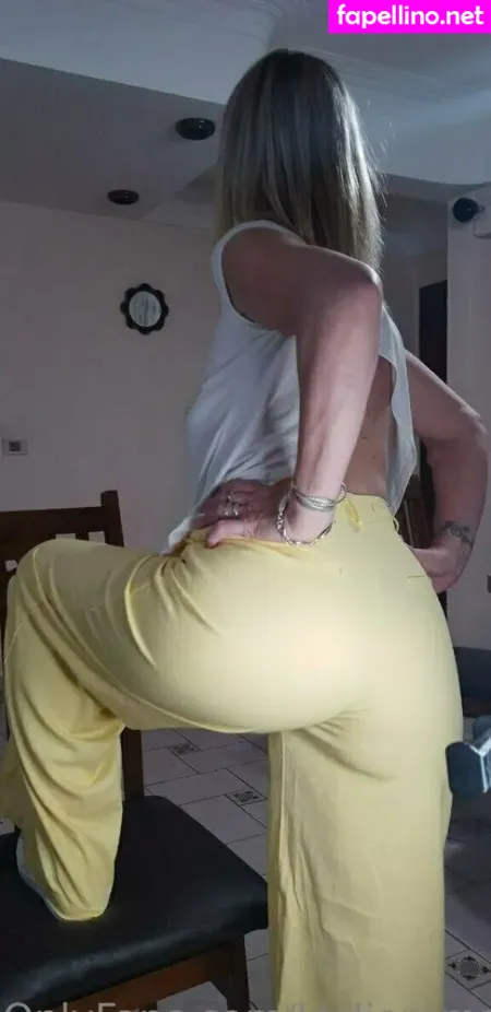 Leslieroma OnlyFans Thumbnail #ARtB3QUeoE