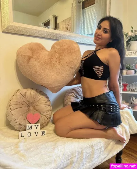 Lesly Reyna OnlyFans Thumbnail #35vQy64fQ3