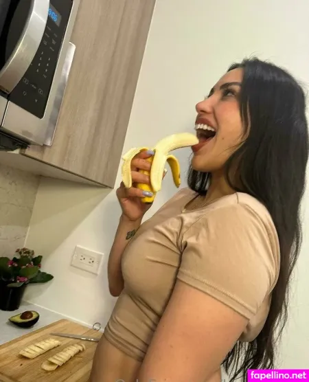 Lesly Reyna OnlyFans Thumbnail #4BI1vXLfqL