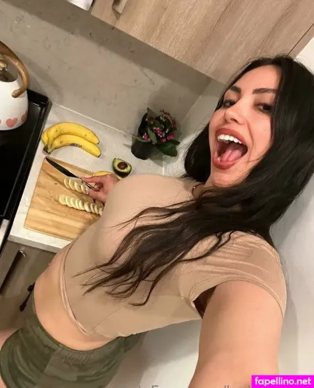 Lesly Reyna OnlyFans Thumbnail #V1pNQ74HlL