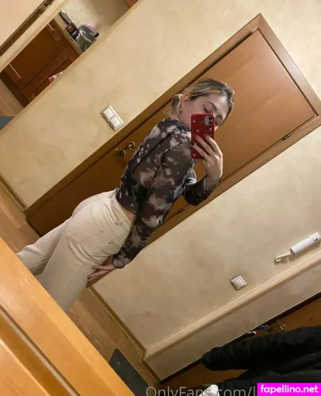 Leslynade OnlyFans Thumbnail #yCZ4sH77Db