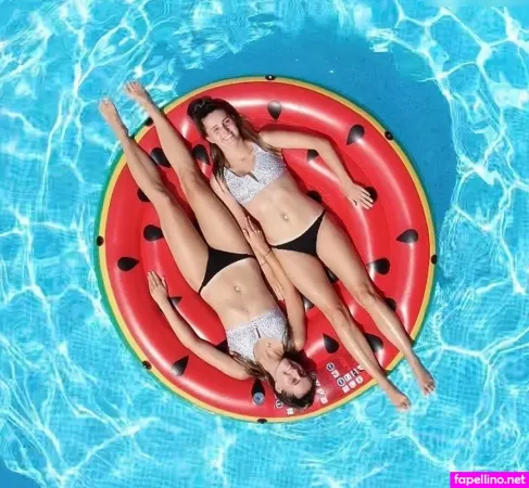 Lesotwins Leonie Und Sophie Klassen OnlyFans Thumbnail #jgiC7ThT1L