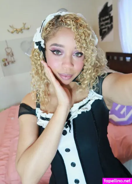 Lesweetpea OnlyFans Thumbnail #4eHxZDpHuf